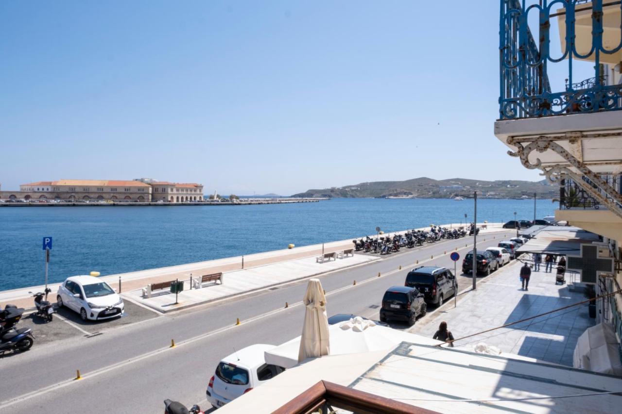 Venus Luxury Apartment Ermoupoli Buitenkant foto