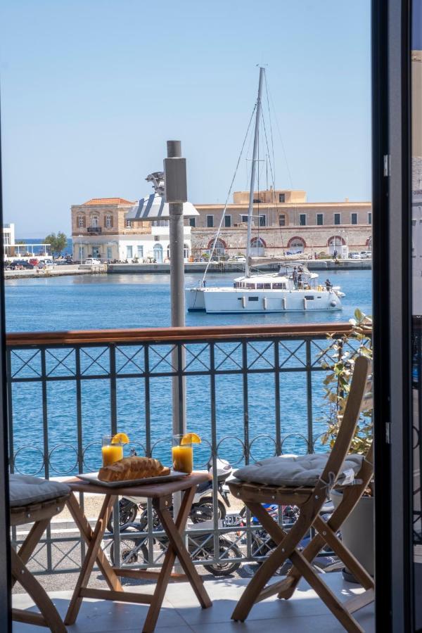 Venus Luxury Apartment Ermoupoli Buitenkant foto